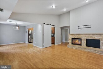 11820 Breton Ct in Reston, VA - Building Photo - Building Photo