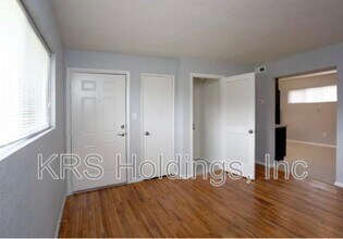 4128 Newsome Dr in Newport News, VA - Building Photo - Building Photo