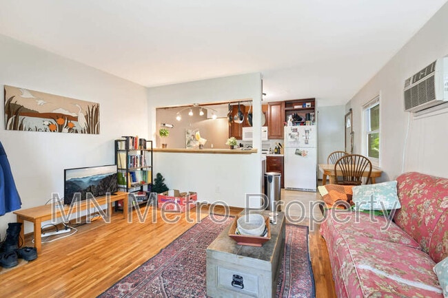 property at 609 Pierce St NE