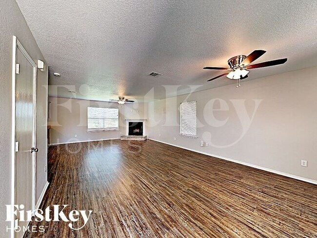 8308 Cutter Hill Ave in Fort Worth, TX - Building Photo - Building Photo