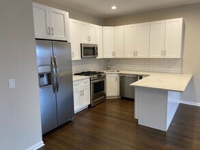 1837 W North Ave in Chicago, IL - Building Photo - Building Photo