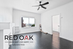 687 Shatto Pl in Los Angeles, CA - Building Photo