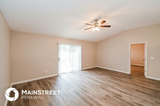 1517 Slash Pine Ct in Orange Park, FL - Foto de edificio - Building Photo