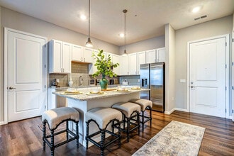 Kendall Park in Columbus, OH - Building Photo - Building Photo