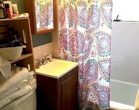 35 Derby St in Somerville, MA - Foto de edificio - Building Photo