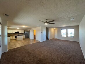 573 Creekside Ave SW in Los Lunas, NM - Building Photo - Building Photo