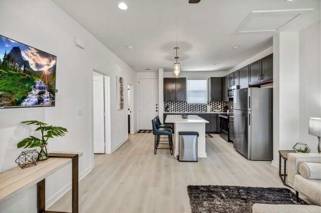 Creek 27 in San Angelo, TX - Foto de edificio - Building Photo