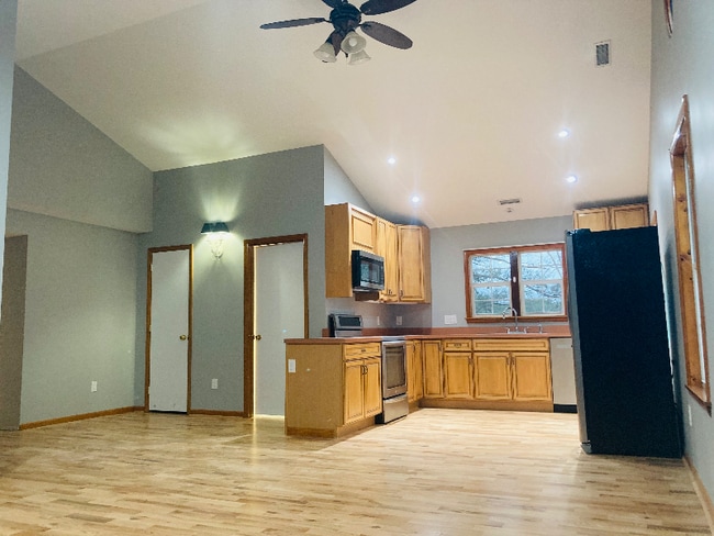 17846 Clarke Rd in Tall Timbers, MD - Building Photo - Building Photo
