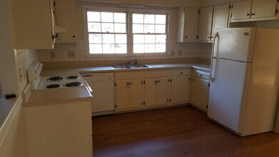 1905 Ford Gates Dr in Garner, NC - Building Photo - Building Photo