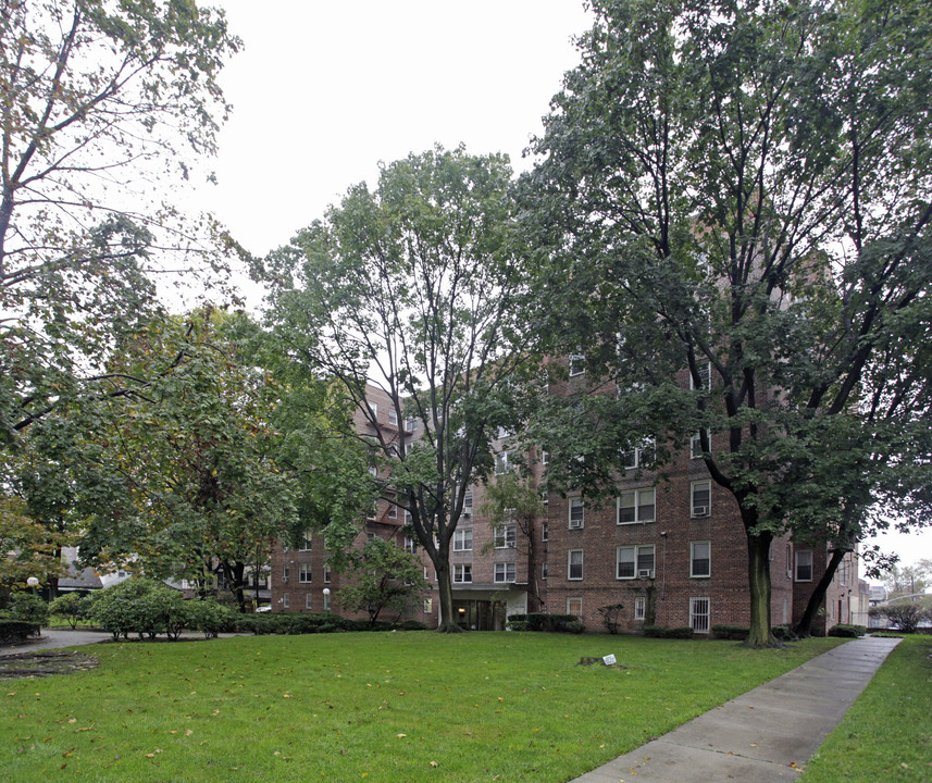 Winston Hall in Jamaica, NY - Building Photo