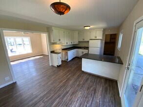 805 Southmoor Dr in Danville, IL - Building Photo - Building Photo
