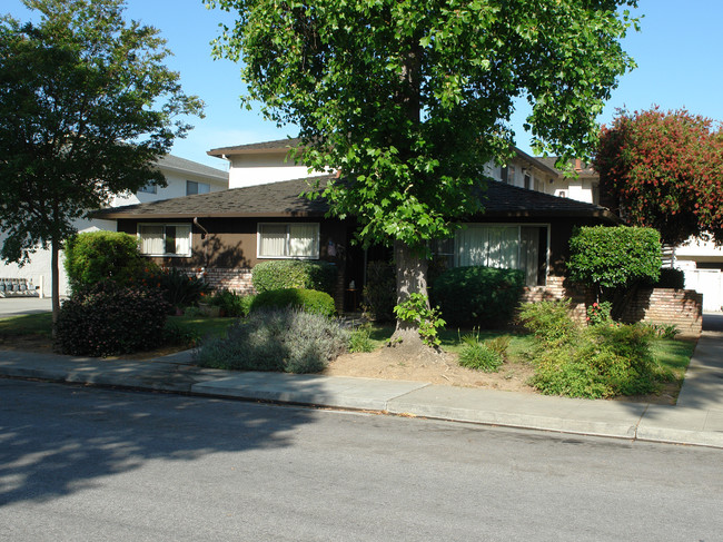 525 Firloch Ave in Sunnyvale, CA - Building Photo - Building Photo