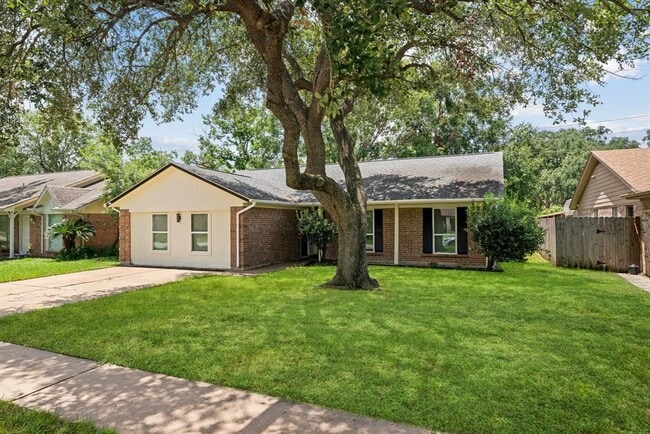 2523 Village Oak Dr. in Katy, TX - Building Photo - Building Photo