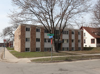 2902 Polk St NE in Minneapolis, MN - Building Photo - Building Photo