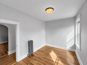 595 Centre St in Boston, MA - Building Photo - Building Photo