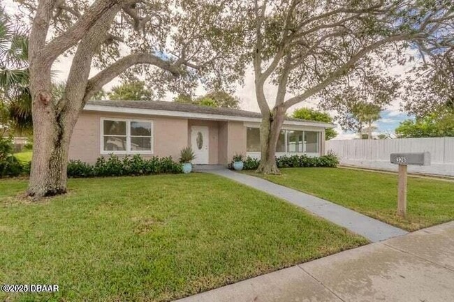 326 Ribault Ave in Daytona Beach, FL - Building Photo - Building Photo