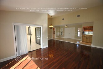 11752 Laurel Valley Cir in Wellington, FL - Foto de edificio - Building Photo