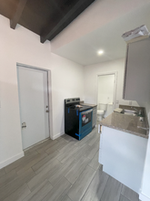 7540 NE 3rd Ct in Miami, FL - Building Photo - Building Photo
