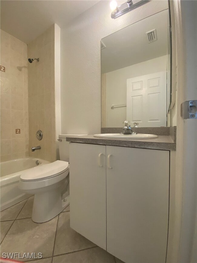 property at 1027 SE 11th St