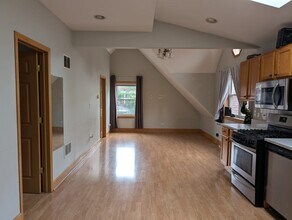 918 N Mozart St in Chicago, IL - Building Photo - Building Photo