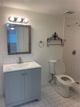 2744 W 60th St, Unit 51 in Hialeah, FL - Building Photo - Building Photo