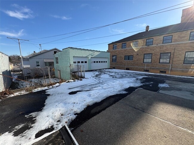 308 Odell Ave in Endicott, NY - Building Photo - Building Photo