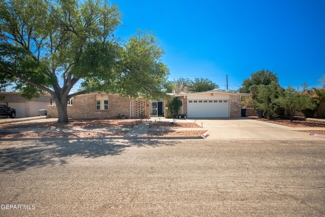 8308 Parade Ln in El Paso, TX - Building Photo - Building Photo