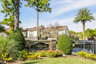 Casa Bella Apartments