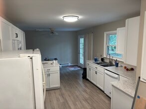 142 Tammy Ln in Martinsburg, WV - Building Photo - Building Photo