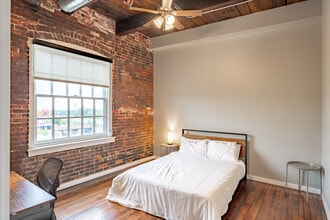 The Dorian in Buffalo, NY - Foto de edificio - Interior Photo
