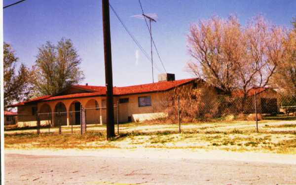 8380 11th St in Hesperia, CA - Building Photo