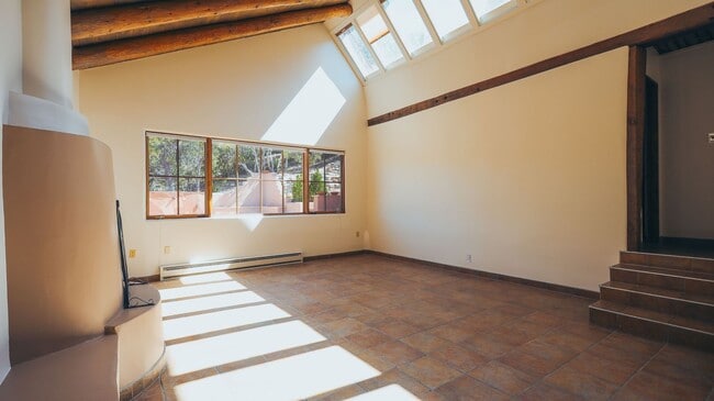 1432 Canyon Rd in Santa Fe, NM - Building Photo - Building Photo