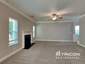 204 Cole Ct in Canton, GA - Building Photo - Building Photo