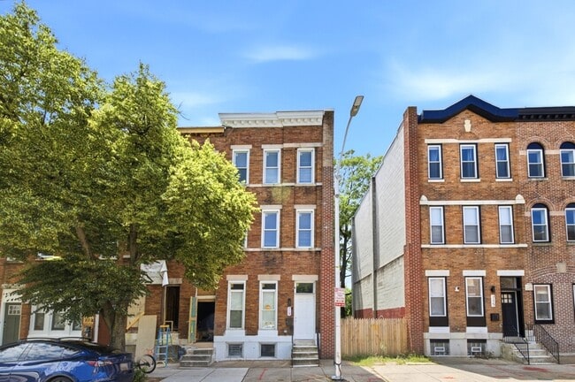 property at 719 E 20th St