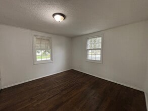 1103 Stone St in Rahway, NJ - Foto de edificio - Building Photo