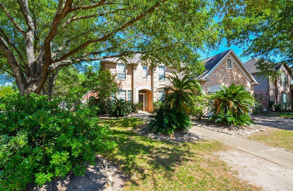 2203 Millerton Ln in Katy, TX - Foto de edificio