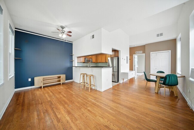 187 Wayne St, Unit 415C in Jersey City, NJ - Building Photo - Building Photo