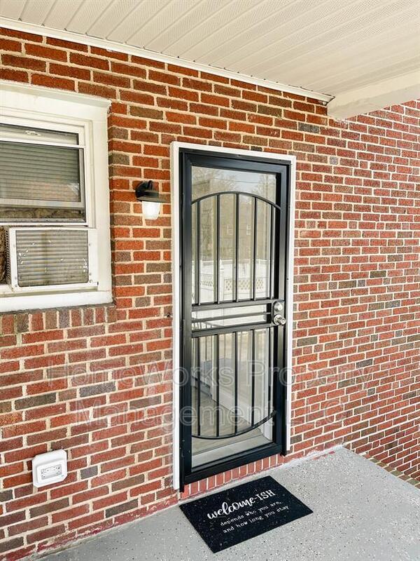 4400 W Forest Park Ave photo'