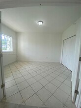 10700 NW 66th St in Doral, FL - Building Photo - Building Photo