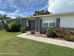 2135 Topaz Ct in Merritt Island, FL - Building Photo - Building Photo