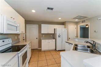 5545 Beck St in Lehigh Acres, FL - Foto de edificio - Building Photo