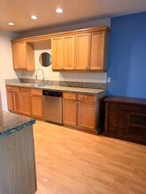 6745 SW Scholls Ferry Rd in Beaverton, OR - Building Photo - Building Photo