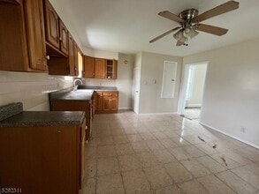363 E Milton Ave in Rahway, NJ - Building Photo - Building Photo