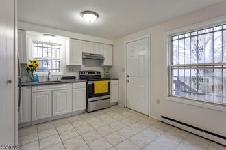 19 N 13th St in Newark, NJ - Building Photo - Building Photo