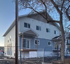 4910 52A St in Camrose, AB - Building Photo
