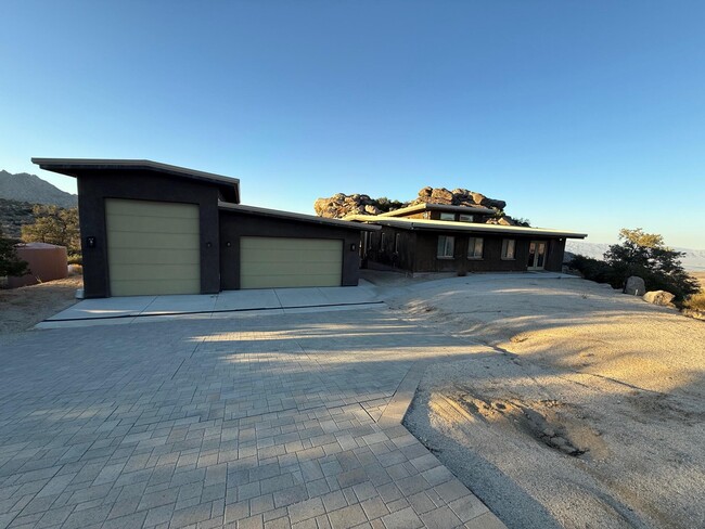 property at 60913 Manzanita Rd
