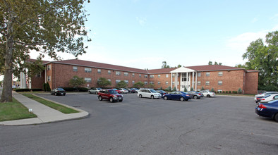 Arlington Heights Apartments in Columbus, OH - Building Photo - Building Photo