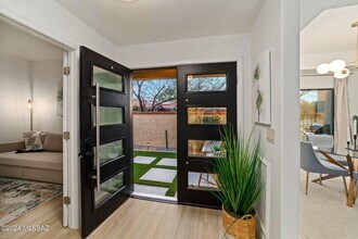 841 Camino Corrida in Oro Valley, AZ - Building Photo - Building Photo