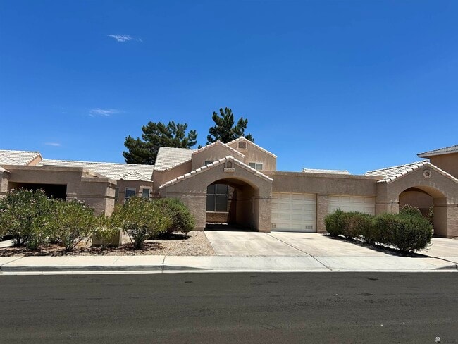 property at 10453 Av la Primera