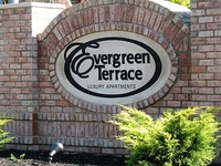 Evergreen Terrace in Youngstown, OH - Foto de edificio - Building Photo